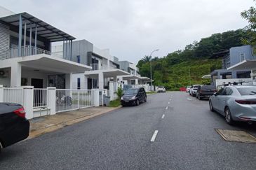 GARDEN HILLS RESIDENCES