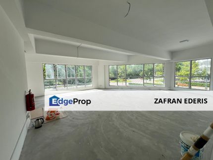 Office Space Corner Lot Bandar Puteri Bangi, Selangor, Kajang