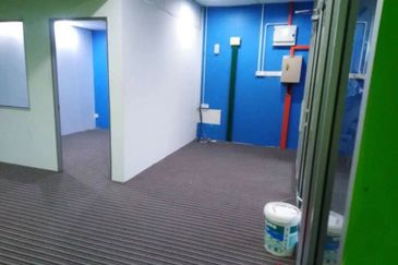 Pusat Perdagangan Seri Kembangan