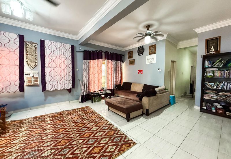 Taman Pinggiran Putra