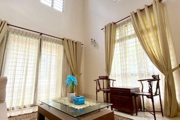 BANDAR ENSTEK (JENTAYU)