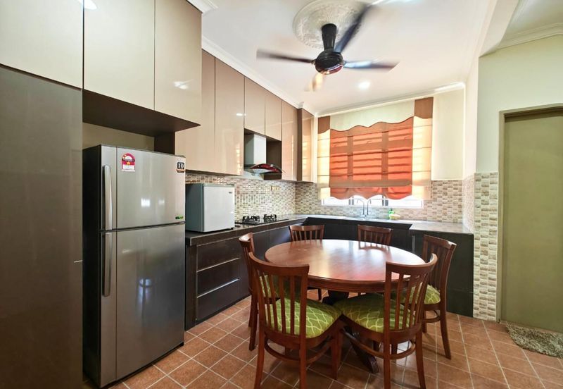 BANDAR ENSTEK (JENTAYU)