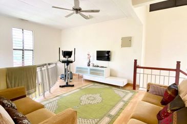 BANDAR ENSTEK (JENTAYU)