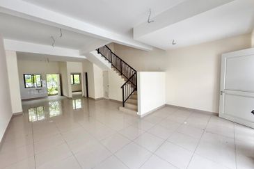 Monet Springtime @ Sunsuria City