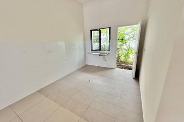 Monet Springtime @ Sunsuria City