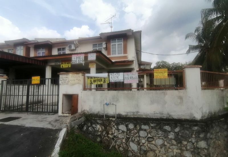 Taman Mawar, Bandar Baru Salak Tinggi