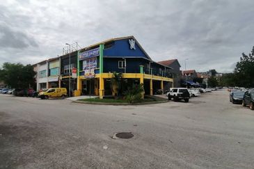 Pusat Bandar Putra Permai