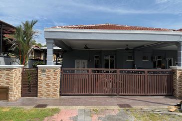 Taman Dahlia, Sepang