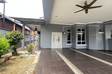 Taman Dahlia, Sepang