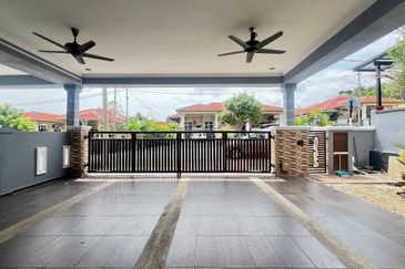 Taman Dahlia, Sepang