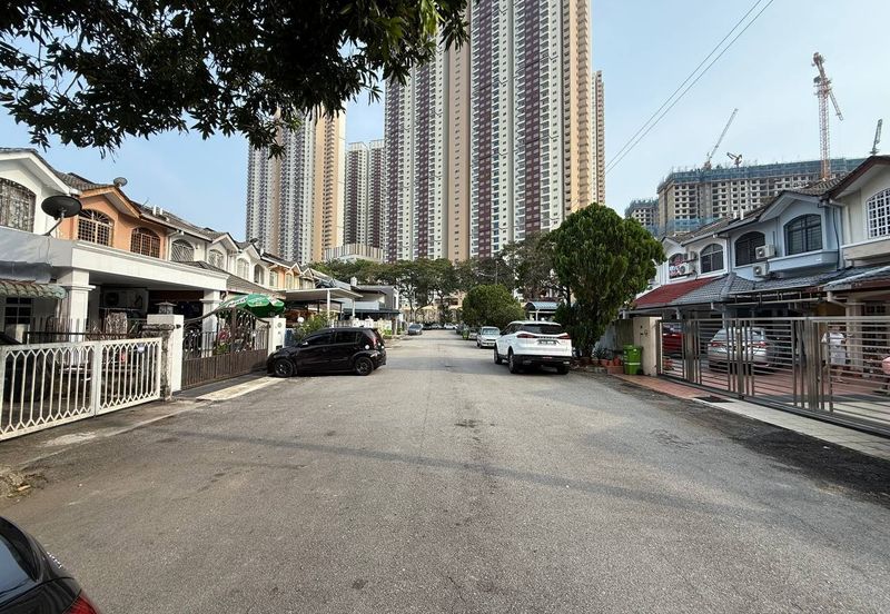 Bandar Tasik Selatan