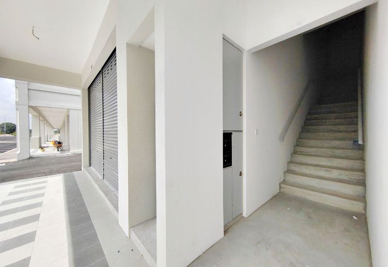 Brand New Shoplot Serene Square Serene Heights Semenyih