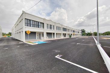 Brand New Shoplot Serene Square Serene Heights Semenyih