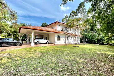 IOI Beverly Row @ IOI Resort City