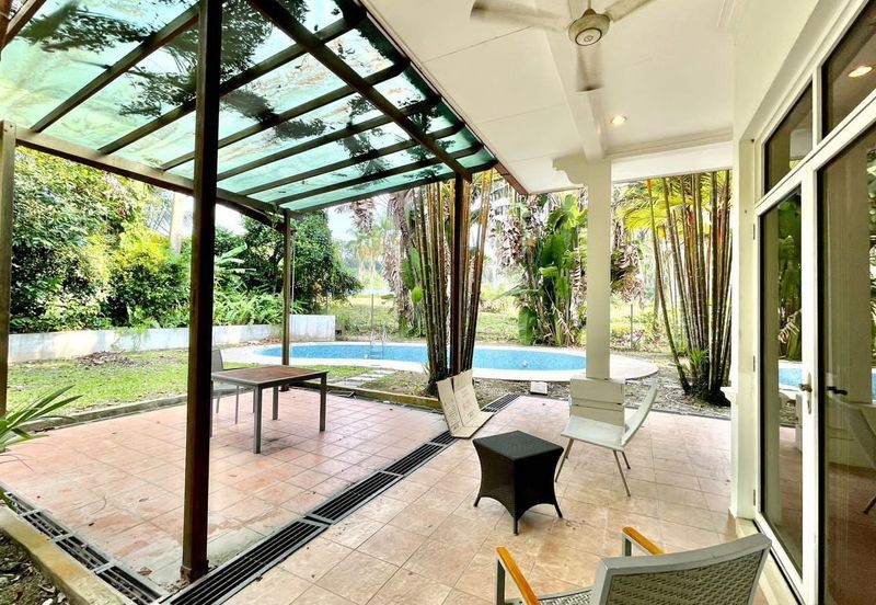 IOI Beverly Row @ IOI Resort City