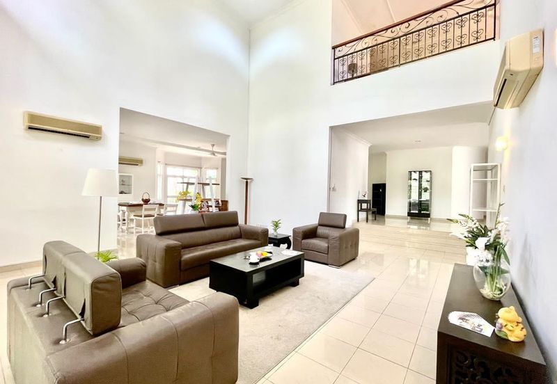 IOI Beverly Row @ IOI Resort City