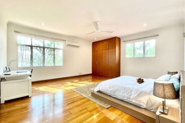 IOI Beverly Row @ IOI Resort City