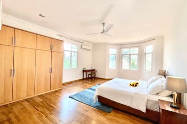 IOI Beverly Row @ IOI Resort City