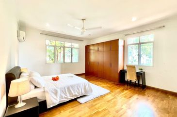 IOI Beverly Row @ IOI Resort City