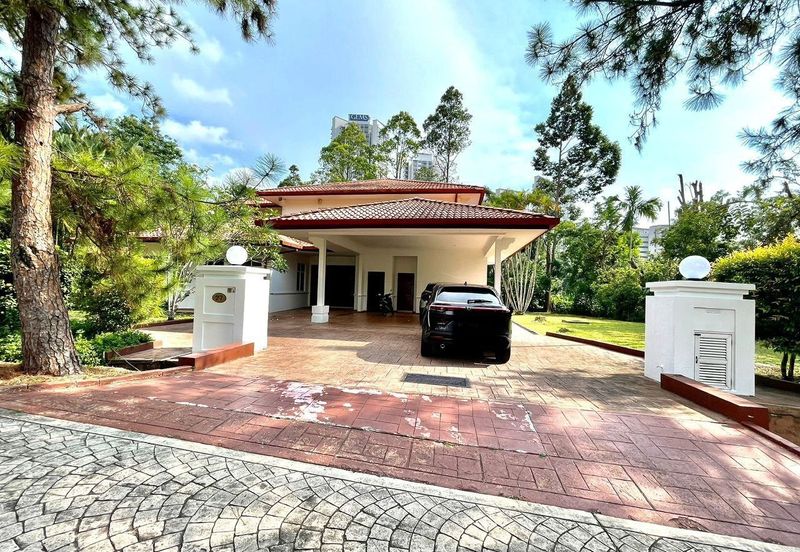 IOI Beverly Row @ IOI Resort City