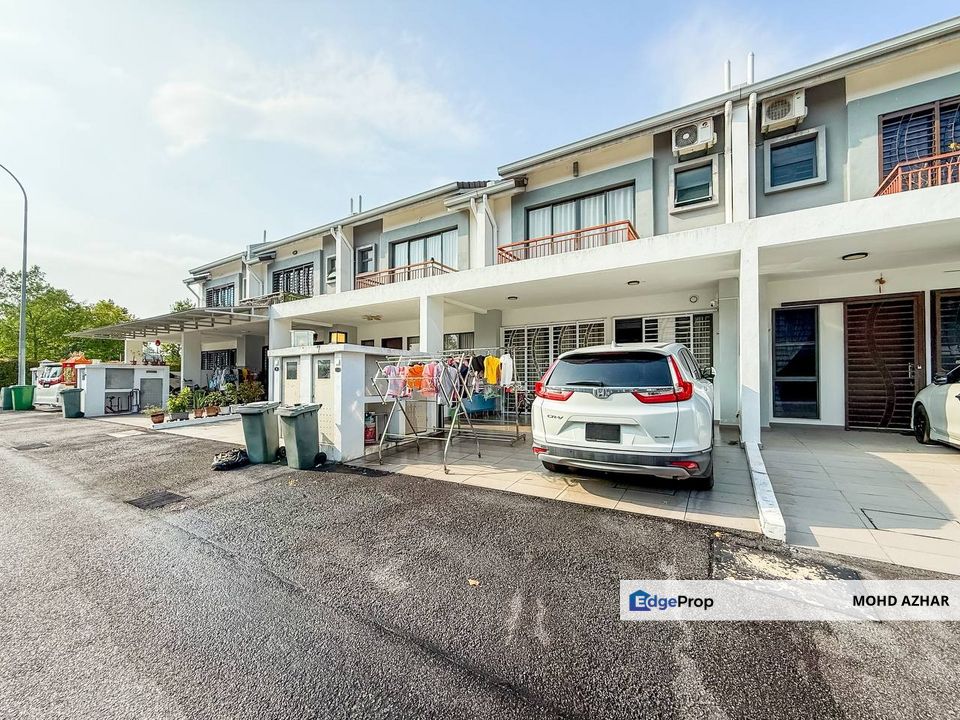 2 Storey Terrace Carnation Diamond City Semenyih, Selangor, Semenyih