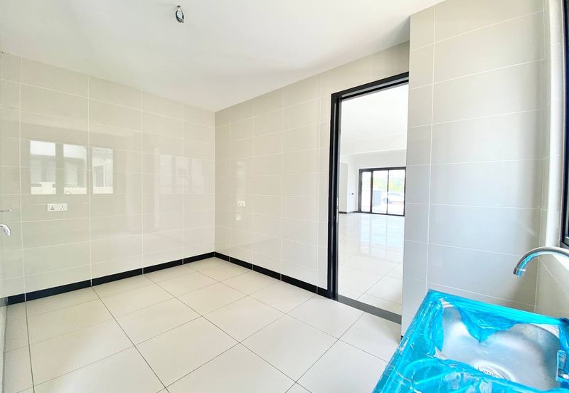 Hevea Elmina Gardens