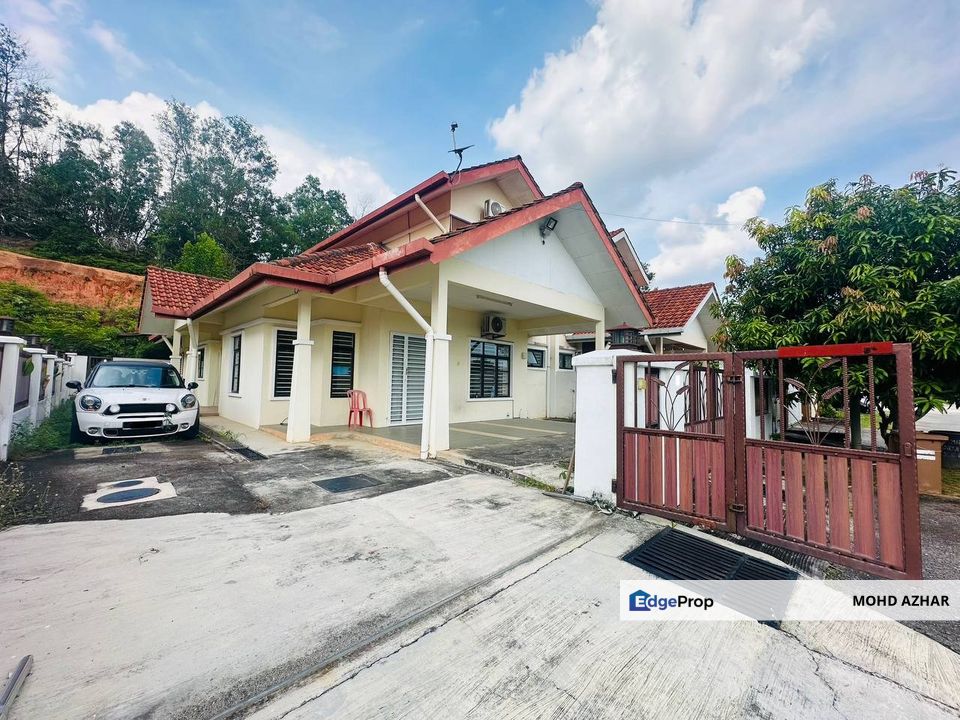 1.5 Storey Semi Detached Taman Desa Utama Sg Merab Kajang, Selangor, Kajang