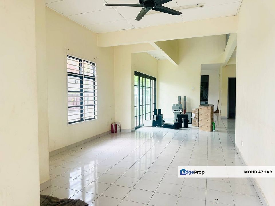 1.5 Storey Semi Detached Taman Desa Utama Sg Merab Kajang, Selangor, Kajang