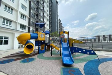 Residensi Anggerik Wira