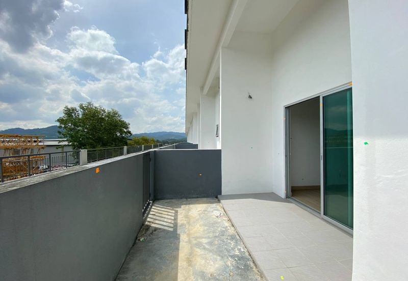 Residensi Anggerik Wira