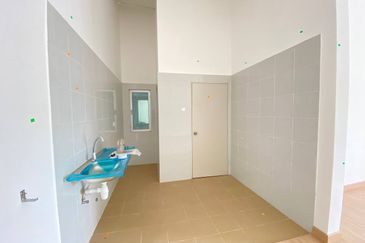 Residensi Anggerik Wira