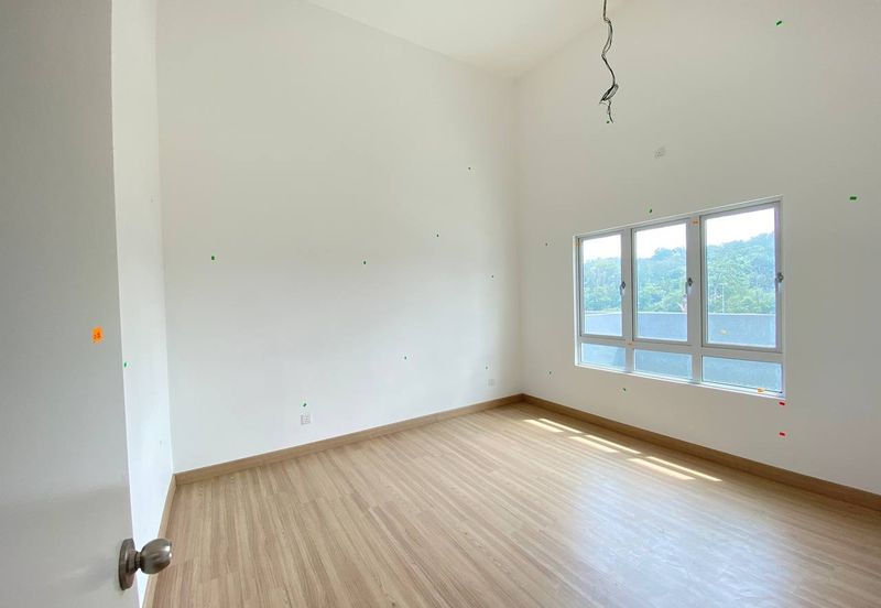 Residensi Anggerik Wira