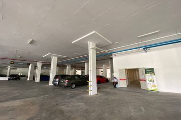 Residensi Anggerik Wira