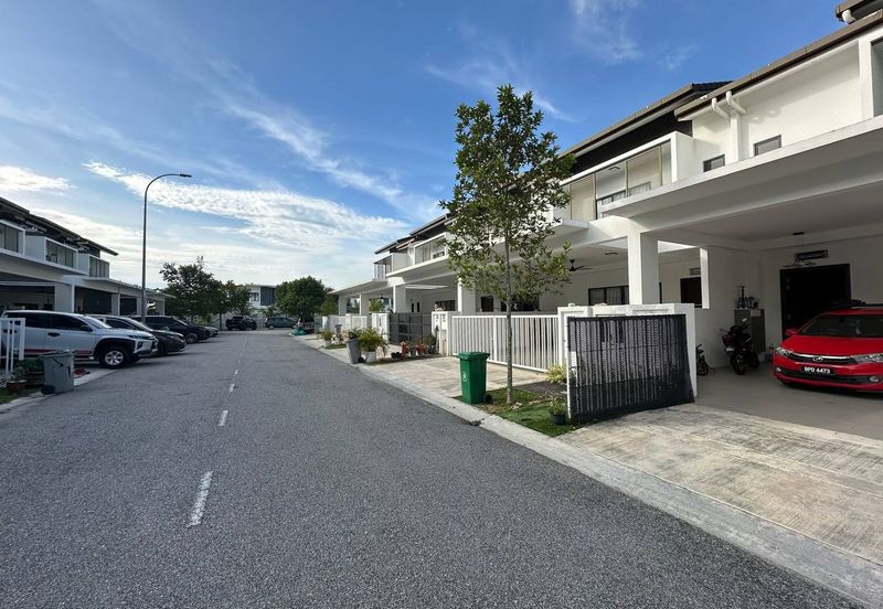 HIJAYU 2 - RESORT HOMES