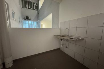 Tuan 2egacy (Tuan Residency 2)