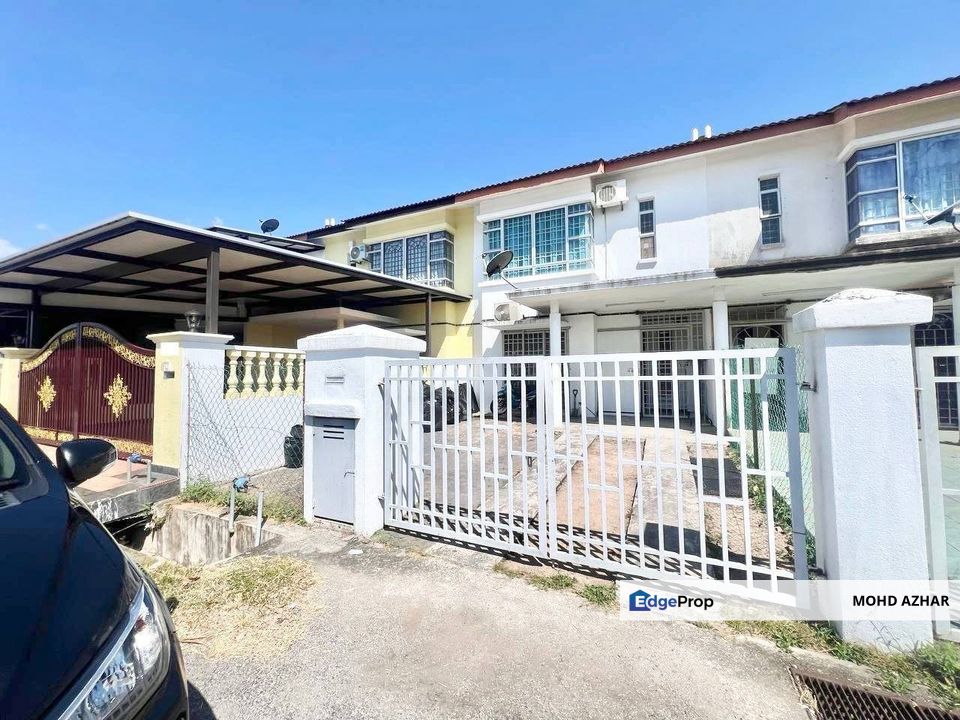 Near Surau & School 2 Storey Terrace Bandar Tasik Kesuma Semenyih, Selangor, Semenyih