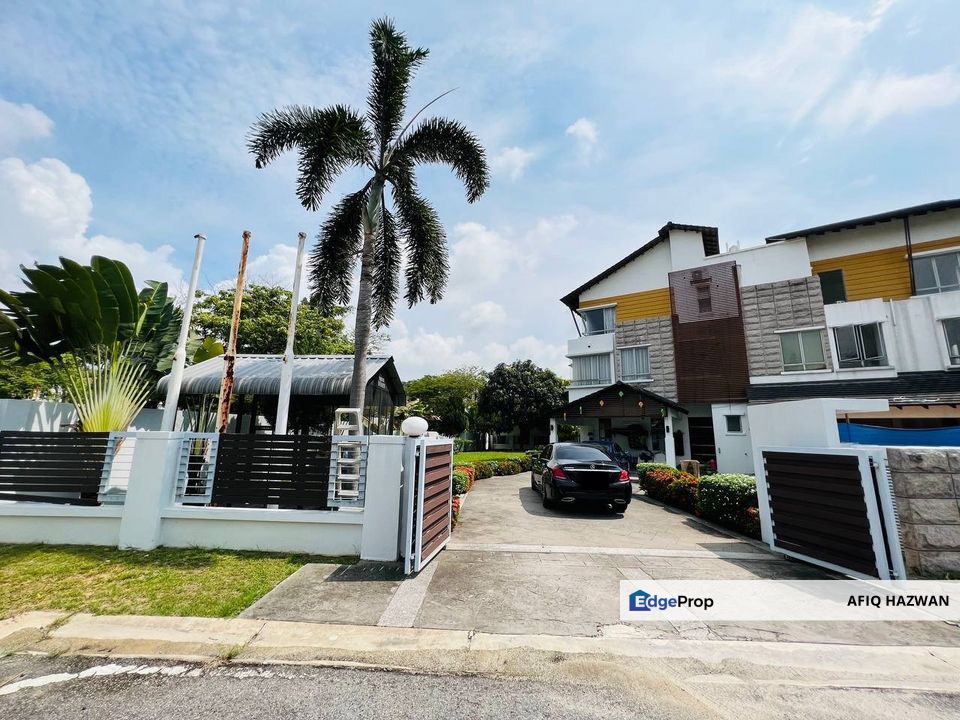 Triple Storey Semi D Bungalow Laman Seri Shah Alam for Sale RM2