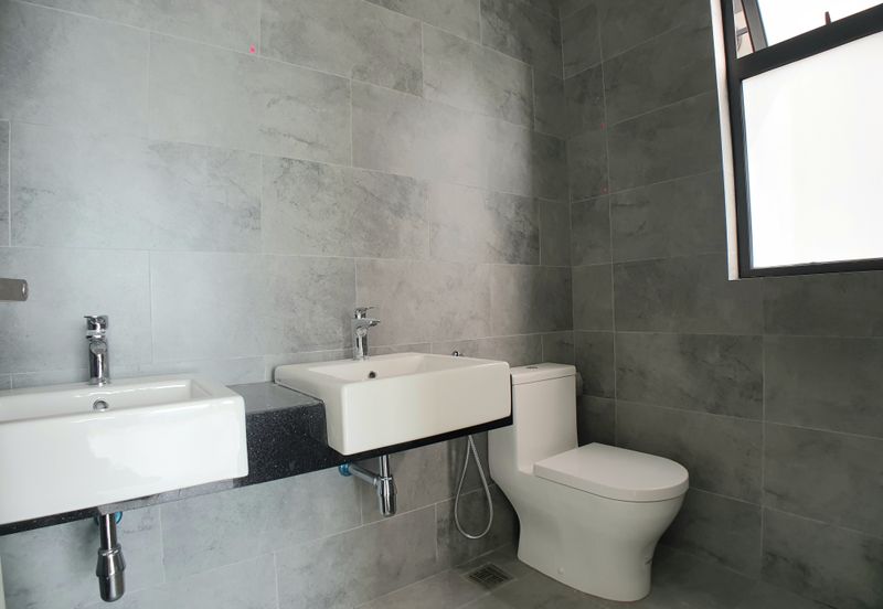 The Riyang @ Happy Garden