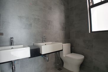 The Riyang @ Happy Garden