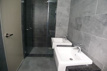 The Riyang @ Happy Garden