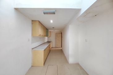 Taman Desa Double Storey Corner Lot Landed House 