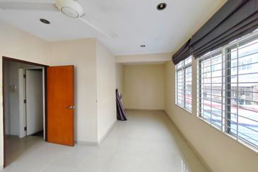 Taman Desa Double Storey Corner Lot Landed House 