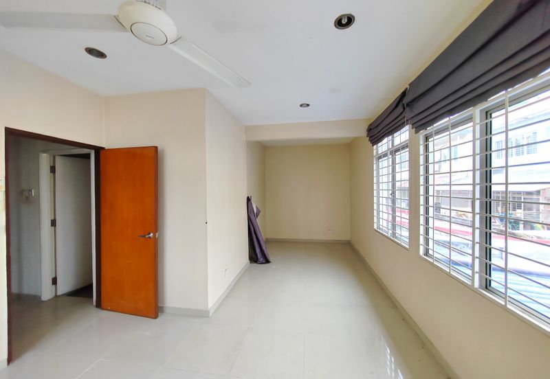 Taman Desa Double Storey Corner Lot Landed House 