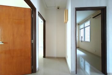 Taman Desa Double Storey Corner Lot Landed House 