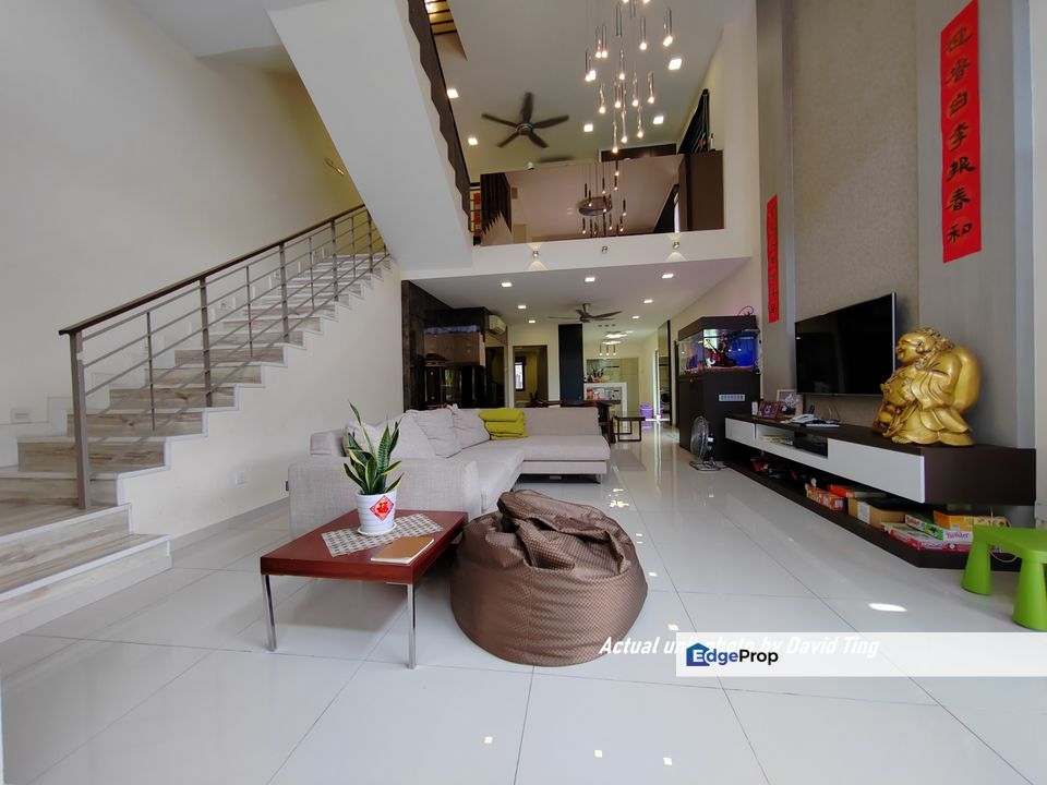 Dale Modern Elegance Cozy & Peace End Lot 3-Storey House with Extra Land Lakefields Sungai Besi Kuala Lumpur , Kuala Lumpur, Sungai Besi