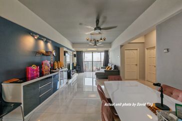 Anjung Hijau (Greenfield Apartment)