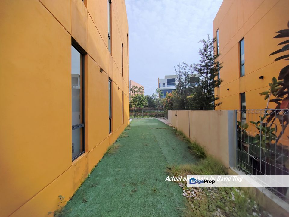 Reed 3 Storey Premium End Lot with Extra Land Value Buy Cozy Unit Lakefields Lake fields Sungai Besi Kuala Lumpur, Kuala Lumpur, Sungai Besi