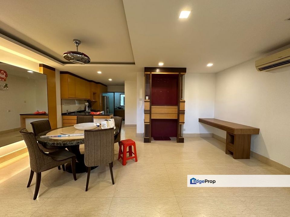 Meadows & Glades 3 Storey House Gated Guarded Good Condition Partially Furnish Sungai Besi Lakefields Kuala Lumpur , Kuala Lumpur, Sungai Besi