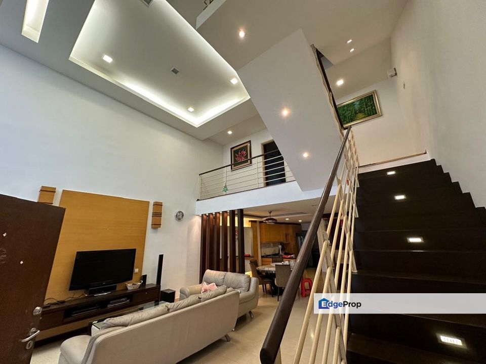 Meadows & Glades 3 Storey House Gated Guarded Good Condition Partially Furnish Sungai Besi Lakefields Kuala Lumpur , Kuala Lumpur, Sungai Besi