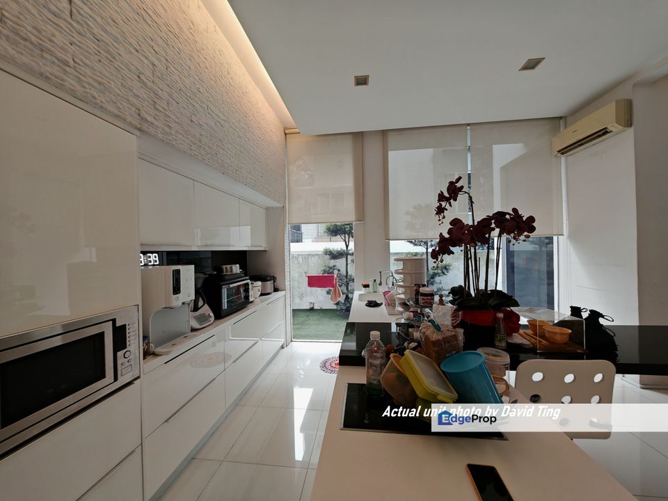  （会说中文 ）3 Storey Semi-D Kuchai Lama Gated Guarded Tasteful Reno Well Kept Taman Gembira Kuala Lumpur, Kuala Lumpur, Kuchai Lama